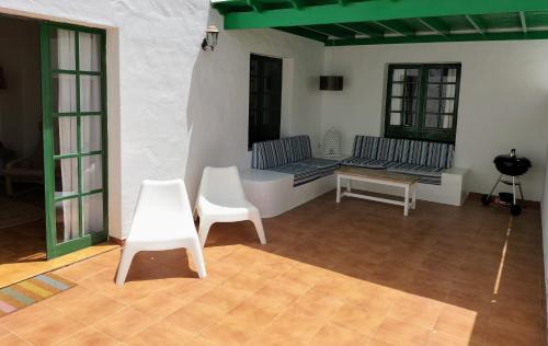 Costa Teguise Apartment | Apartamento Amura en Playa de Las Cucharas