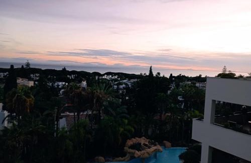 Golden Mile Apartment | Apartamento Atico Duplex HOTEL Guadalpin Marbella