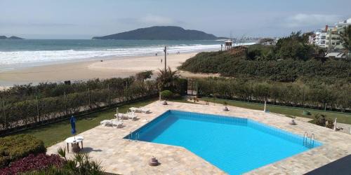 Ingleses Norte Apartment | APARTAMENTO BEIRA MAR PÉ NA AREIA
