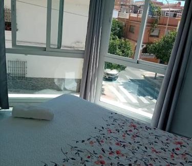 Bailen-Miraflores Apartment | Apartamento Berrocal