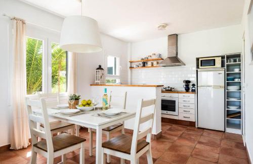 Arenal d'en Castell Apartment | Apartamento Can Harmonia - Arenal den Castell