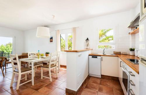 Arenal d'en Castell Apartment | Apartamento Can Harmonia - Arenal den Castell