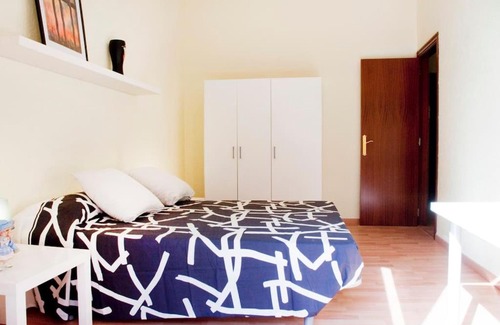 Badalona Apartment | Apartamento Cerca del Mar