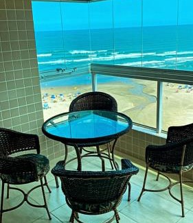 Mirim Apartment | Apartamento com Vista lateral para o Mar!