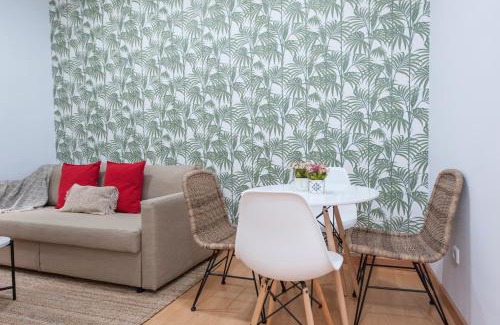 Barrio de La Latina Apartment | Apartamento con Estilo en Madrid de los Austrias -Tradición Renovada