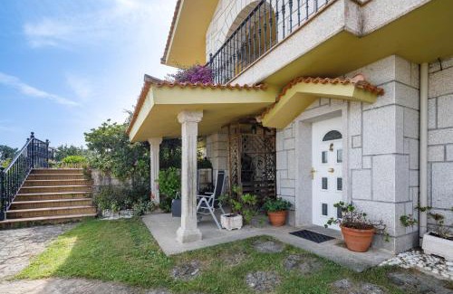 Bueu Apartment | Apartamento con jardin en un chale