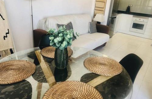 Torredembarra Apartment | Apartamento con WIFI y piscina cerca del mar