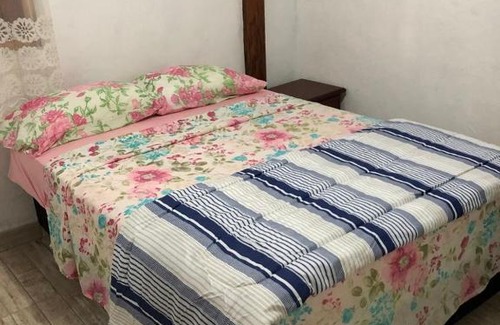 Balneario Guaruja Apartment | Apartamento de 2 quartos com Ar Condicionado na Enseada