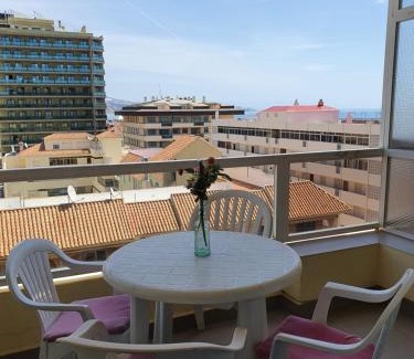 Fuengirola City Centre Apartment | Apartamento El Albero Integrado en el Hotel PYR céntrico y en primera línea de playa