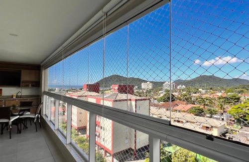Vila Clais Apartment | Apartamento em Bertioga com varanda gourmet