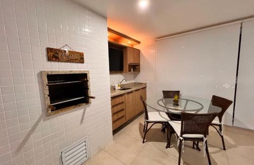 Vila Clais Apartment | Apartamento em Bertioga com varanda gourmet