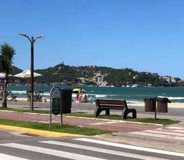 Tabuleiro dos Oliveiras Apartment | Apartamento em Itapema