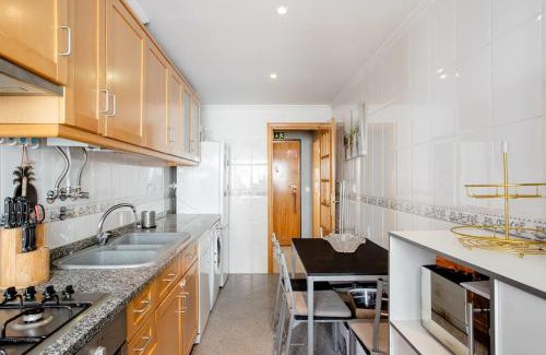 Massama Apartment | Apartamento em Lisboa, perto de Sintra
