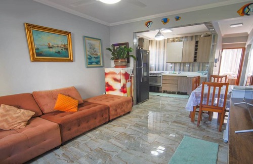 Centro Apartment | Apartamento em Peruibe frente mar com garagem