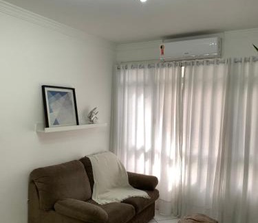 Gonzaga Apartment | Apartamento em Santos no Gonzaga em frente a praia