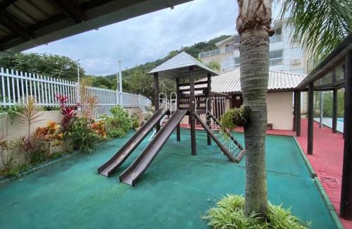 Ingleses Norte Apartment | Apartamento encantador com piscina, em frente praia