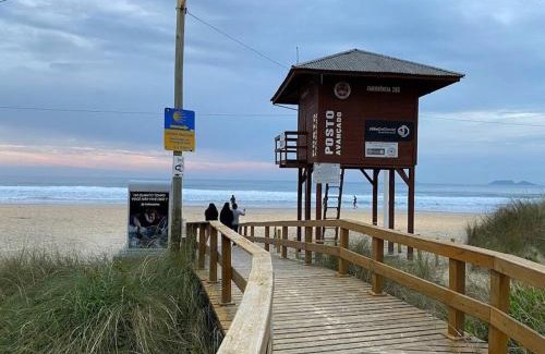 Ingleses Norte Apartment | Apartamento encantador com piscina, em frente praia