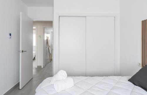 San Pedro de Alcantara Apartment | Apartamento espacioso vistas al mar