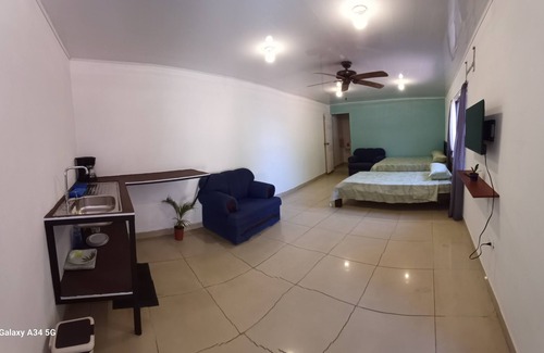 Cerro Plano Apartment | Apartamento Estudio Casa Bohio,a 50mtrs de la Playa, Céntrico, Ciudad del Surf