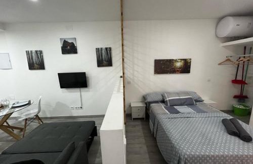 Aluche Apartment | Apartamento estudio con baño privado en el centro de Madrid