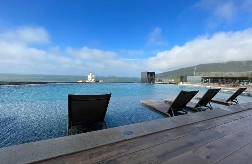 Ingleses Sul Apartment | Apartamento fantástico, piscina vista mar