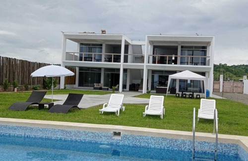 Canoas Apartment | ¡apartamento Frente al Mar! Ideal Para Relajarse Familia o Amigos