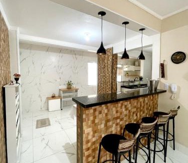 Caicara Apartment | Apartamento grande com piscina