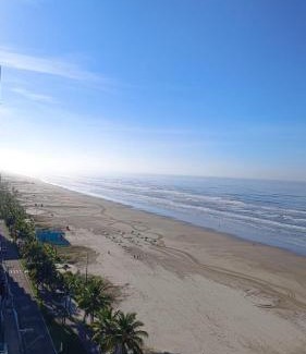 Jardim Imperador Apartment | Apartamento grande frente mar