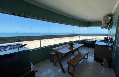 Guilhermina Apartment | Apartamento Guilhermina de frente para o mar