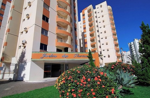 Do Turista Apartment | Apartamento Jardins das Thermas - Achei Férias (com roupa de cama)