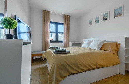 Punta Umbria Apartment | Apartamento junto a la playa 4p piscina y parking