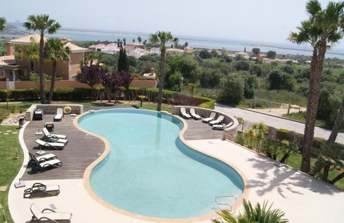Alfarrobeira Apartment | Apartamento La Baie