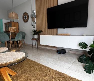 Cabo Blanco Apartment | Apartamento La Mar, Arona