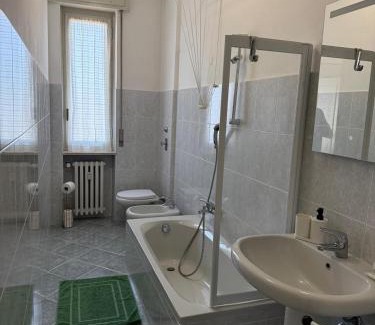 Casorate Sempione Apartment | Apartamento Malpensa Milano 2