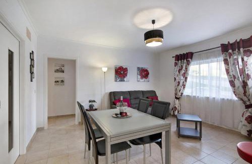 Correeira Apartment | Apartamento Manelito House by Sunyway