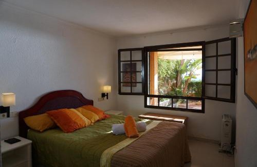 Pueblo Mascarat Apartment | Apartamento Mascarat vistas al mar