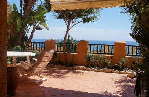 Pueblo Mascarat Apartment | Apartamento Mascarat vistas al mar