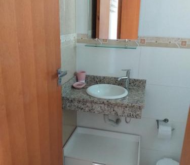 Canto do Forte Apartment | Apartamento no Canto do Forte, Wi-Fi, Estacionamento gratuito e Churrasqueira