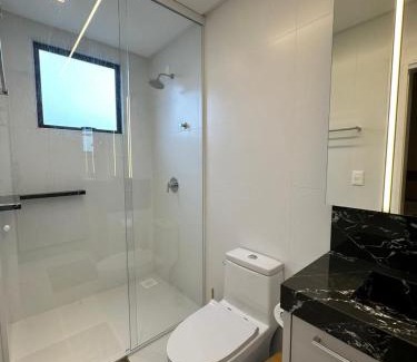 Andorinha Apartment | Apartamento no coração de Meia Praia, com 4 Suítes e 3 vagas de garagem
