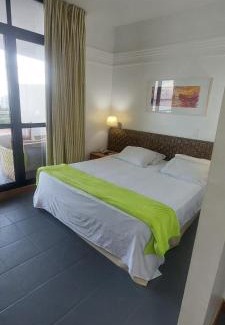 Compensa Apartment | Apartamento no tropical executive hotel com varanda, 1 cama de casal e 2 camas de solteiro
