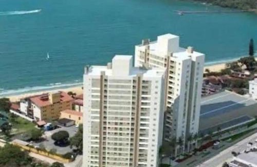Penha Apartment | Apartamento novo frente mar com piscina em Home Club