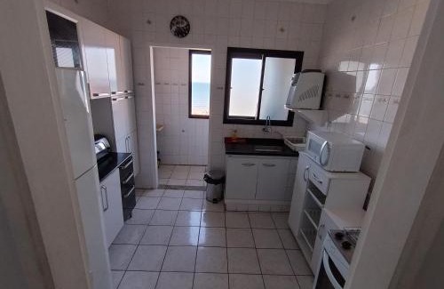 Aviacao Apartment | Apartamento Pé na areia e Vista mar a 20 metros da Praia da Aviação