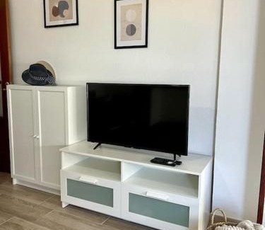 Playa San Juan Apartment | Apartamento Playa San Juan