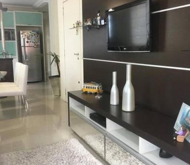 Itapema Apartment | Apartamento próx ao mar, ao píer O Porto, Hard Rock Café e ao Calçadão Meia Praia