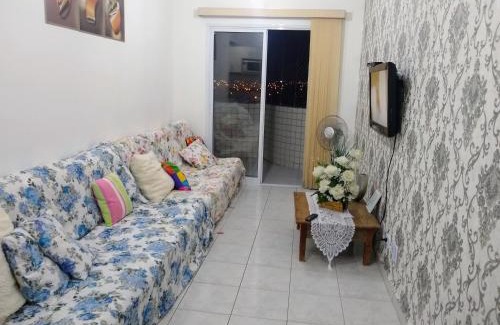 Caicara Apartment | Apartamento Praia Grande 30 metros da praia Estacionamento Gratuito e WI-FI