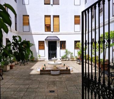 San Vicente Apartment | Apartamento Puerta Real