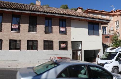 Toledo Apartment | Apartamento Roca Tarpeya 4 Parking incluido - Living Toledo