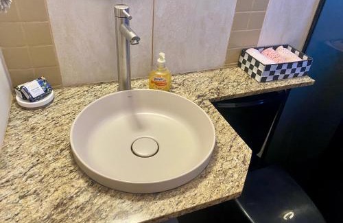 Ciudad Del Este Apartment | Apartamento RR Agradable y Moderno c 2 dormitorios y estacionamiento interno techado