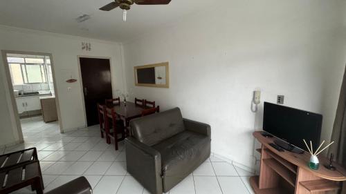 Asturias Apartment | Apartamento uma Quadra da Praia das Astúrias