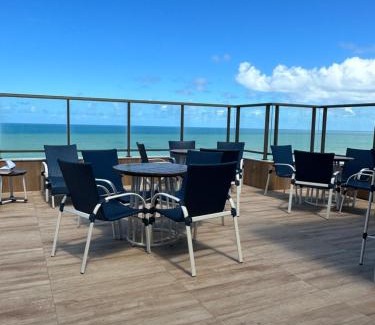 Costa Azul Apartment | Apartamento vista mar excelente localização Costa azul